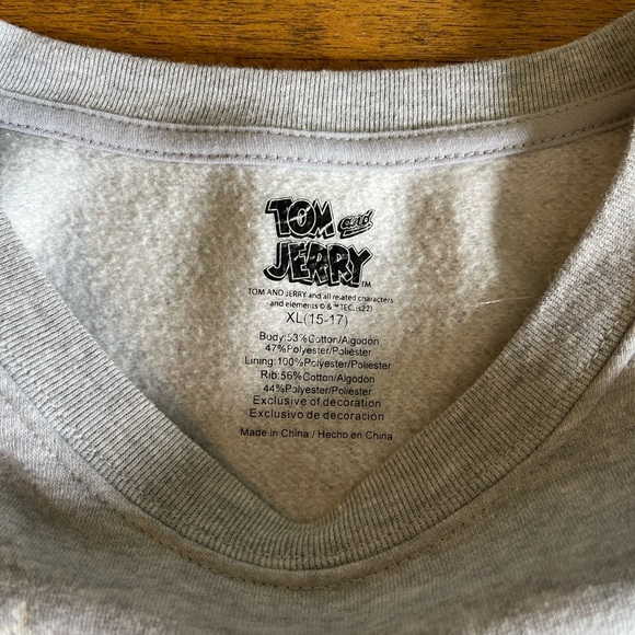 Women’s XL Light Up Tom and Jerry Gray Crew Neck Christmas Sweater - Picture 5 of 11